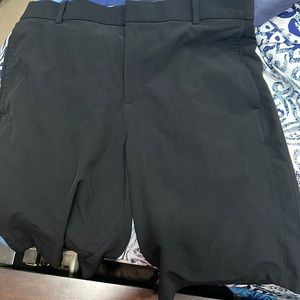 Nike mens black golfing shorts